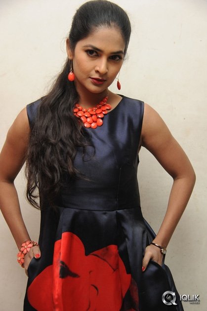Madhumitha-at-Bhale-Bhale-Magadivoy-Movie-Success-Meet